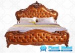 Tempat Tidur Klasik
